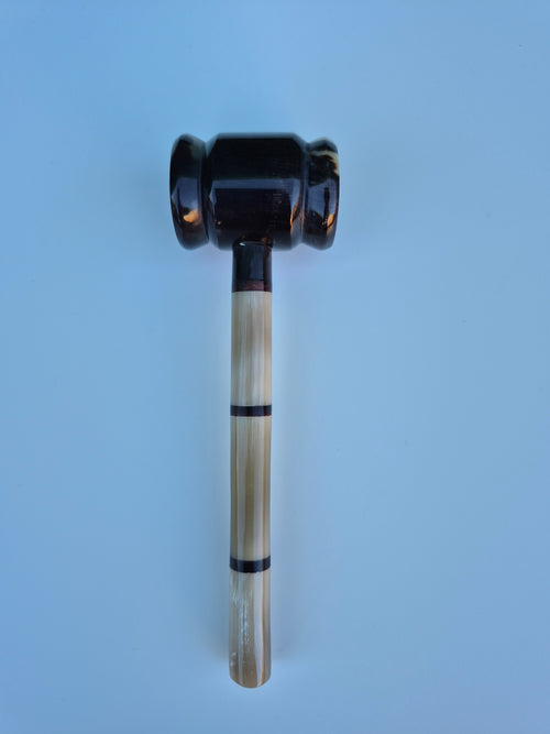 Martillo rematador de guampa